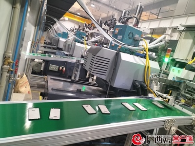 桂林領(lǐng)益智造廠房首批外圍設(shè)備成功下線